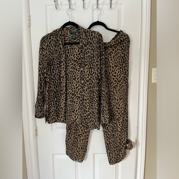 Lauren Ralph Lauren Other - Ralph Lauren 100% silk pajama set